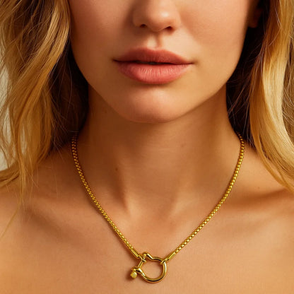 Lucky Lock Carabiner Necklace – Two-Tone Mixed Metal Horseshoe Pendant Chain